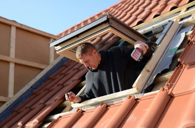 Pose de fenêtres de toit Velux à Ganties